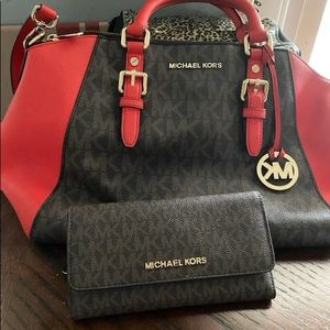 Michael kors purse and wallet